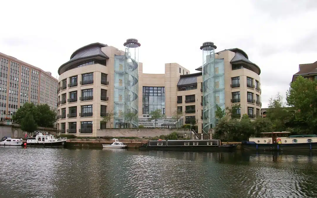 Is Thames Water publicly owned? Who owns Thames Water in 2025?